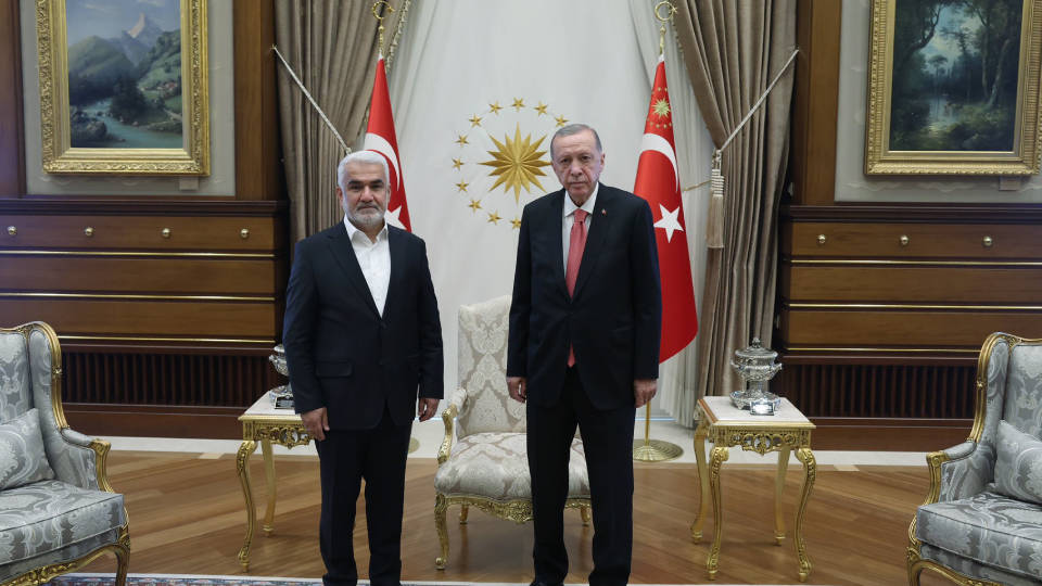 Beştepe'de seçim zirvesi: Erdoğan ittifak liderleriyle görüştü