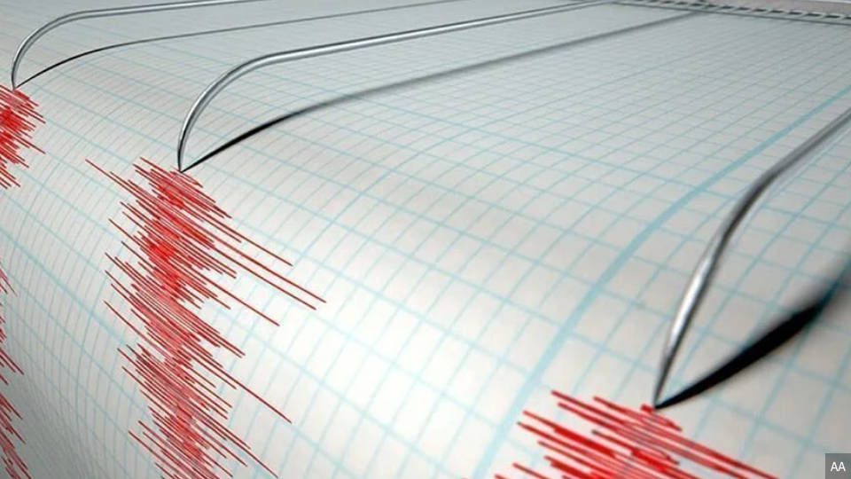 Ege Denizi'nde 4,3 büyüklüğünde deprem