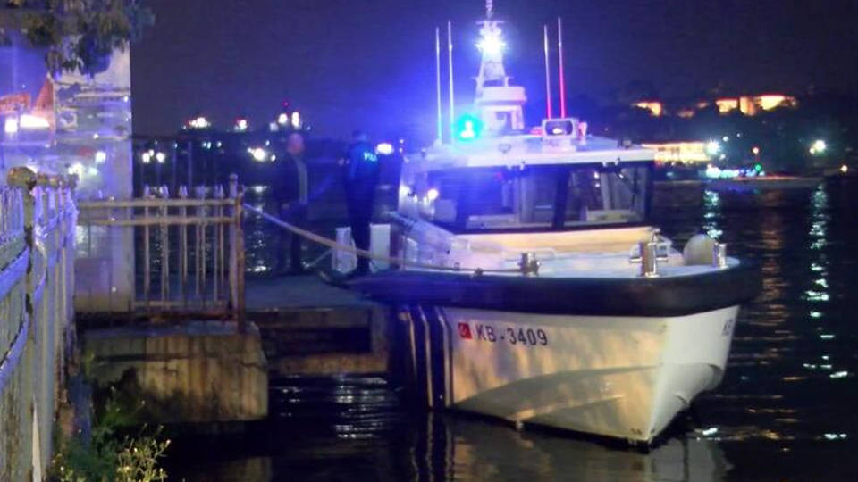 İstanbul'da polis kontrolü sırasında denize atlayan kişi yaşamını yitirdi