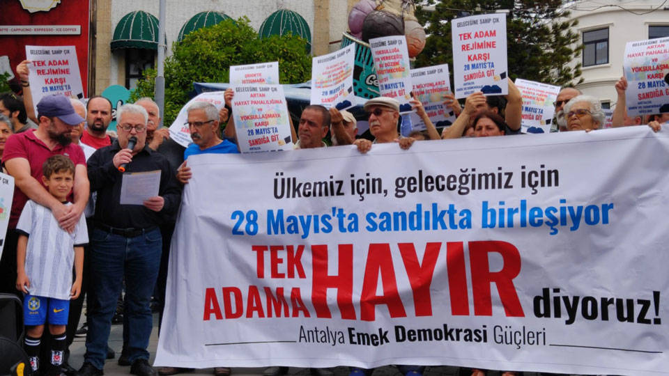 Antalya Emek ve Demokrasi Güçleri'nden oy verme çağrısı