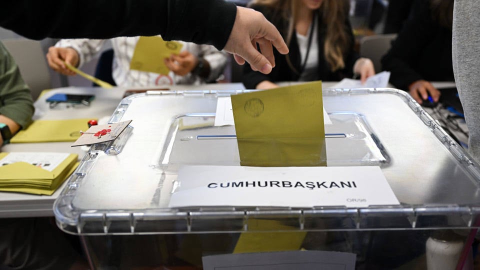 Murat Ağırel'den '1,2 milyon seçmen' sorusu: YSK ve TÜİK cevap vermiyor