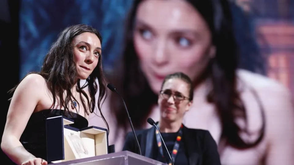 Cannes Film Festivali'nde büyük başarı: Merve Dizdar en iyi kadın oyuncu ödülünü aldı