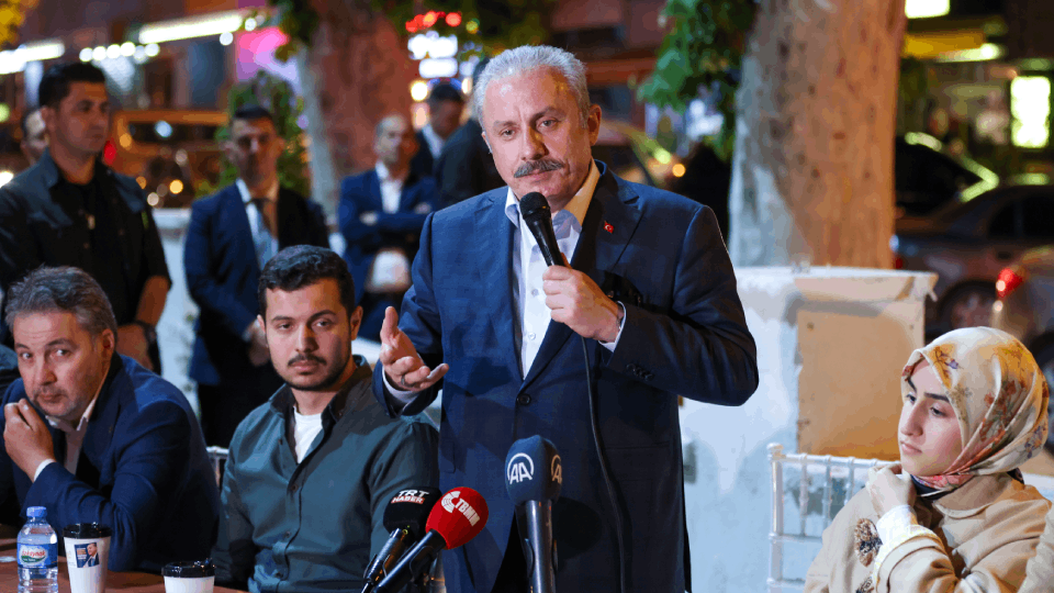 Şentop: Bir tarafta Erdoğan, bir tarafta da mühim değil, bir topluluk meydana geldi