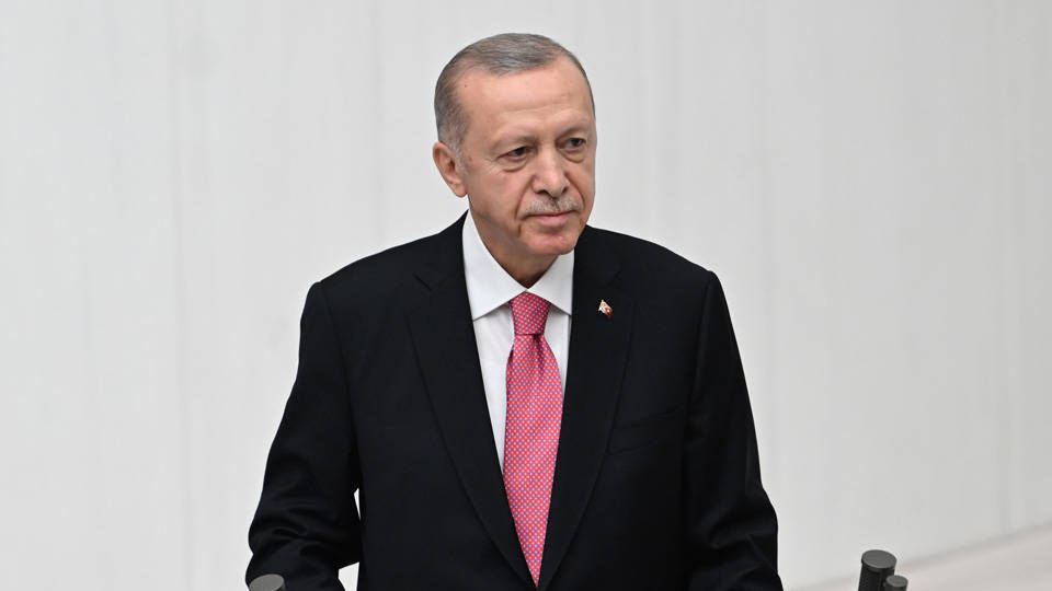 Erdoğan, 'görevini tarafsızlıkla yapacağına' yemin etti