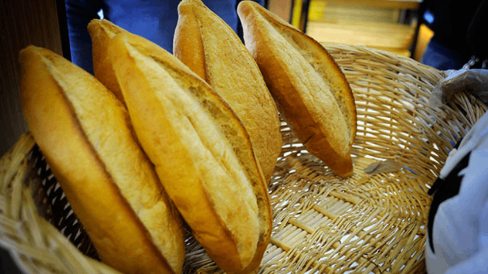 Kayseri'de ucuza ekmek satan fırıncıya dava