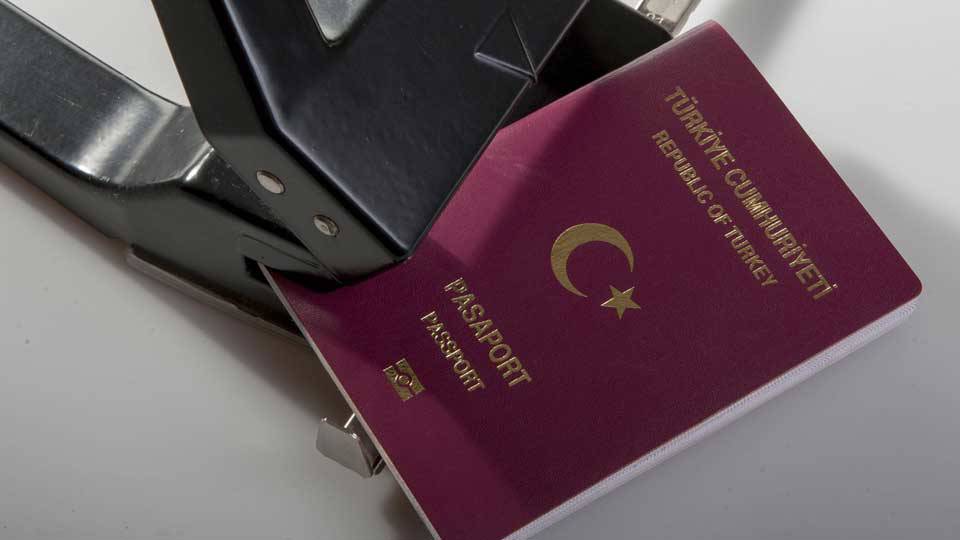 Schengen krizi: Vizeler 'denetimsiz Türk vatandaşlığı verilmesinden' reddediliyormuş!
