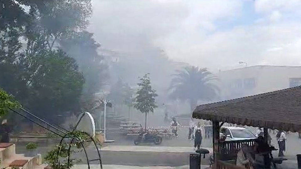 İstanbul Tıp Fakültesi yerleşkesindeki konteynerde çıkan yangın söndürüldü