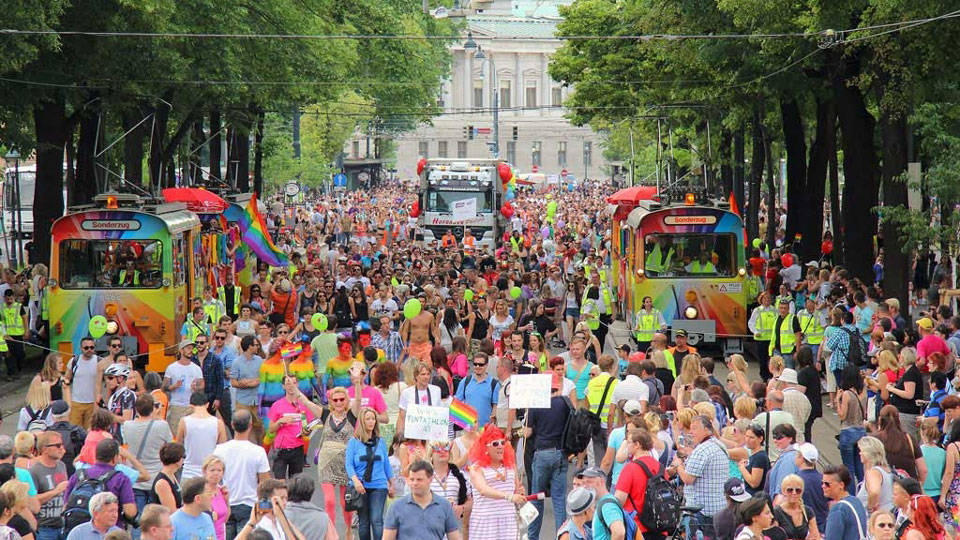 Avusturya’da Onur Yürüyüşü’ne saldırı istihbaratıyla 3 kişiye gözaltı