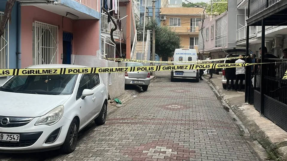 Derin dondurucuda 4 kişinin cansız bedeni bulunmuştu: İzmir Valiliği'nden açıklama