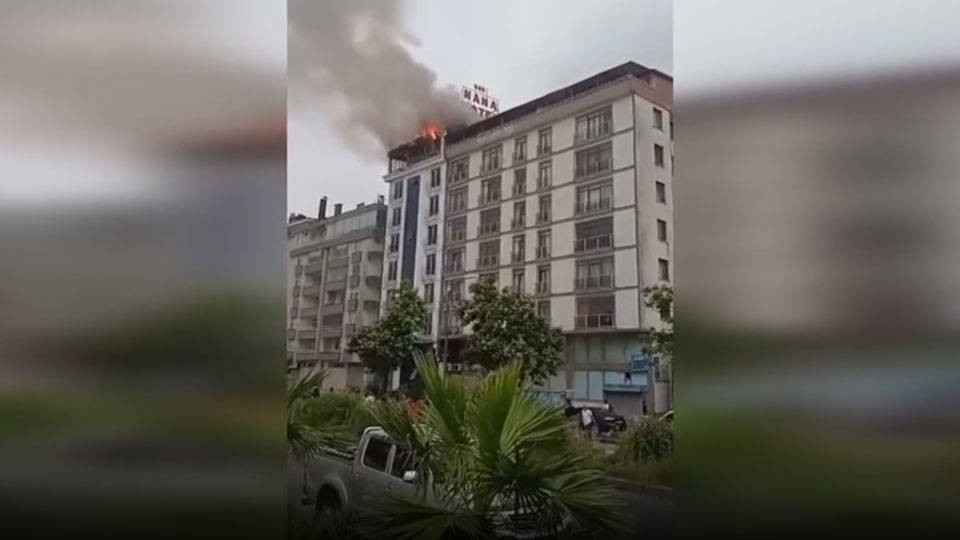 Hopa'da otelde çıkan yangın kontrol altına alındı