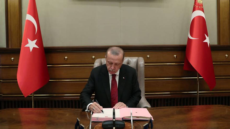 Resmi Gazete'de yayımlandı: Erdoğan, 17 bakanlığa 68 bakan yardımcısı atadı