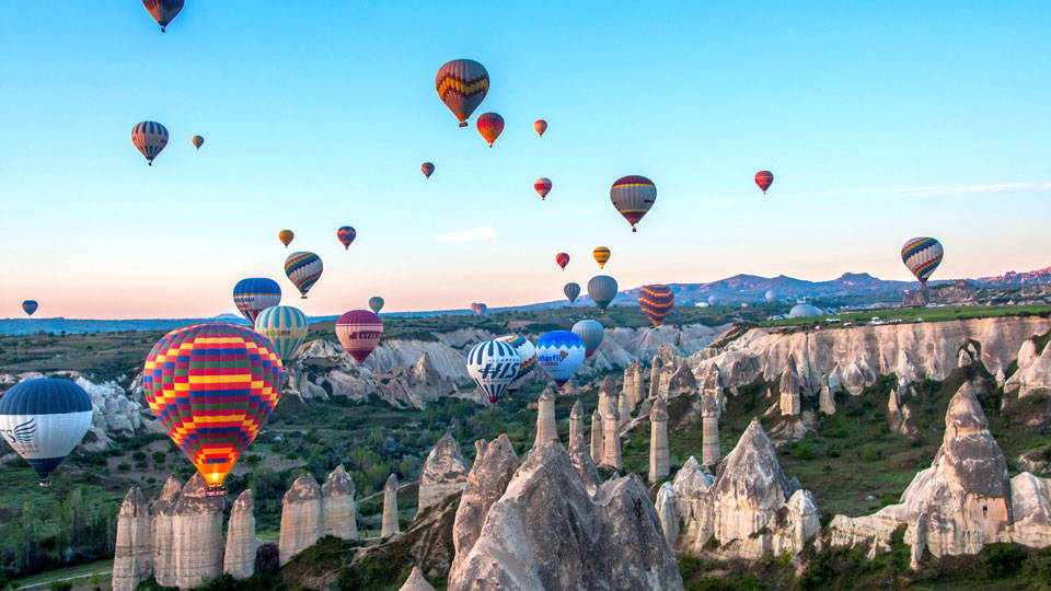 Kapadokya'da 1 saatlik balon turu 100 Euro'dan başlıyor