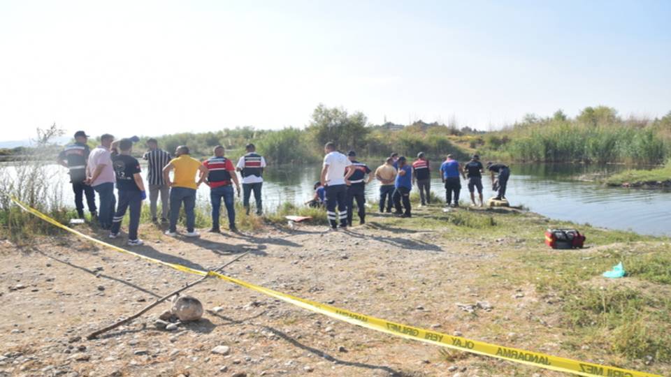 Urfa'da Fırat Nehri'ne giren 2 kişi boğuldu