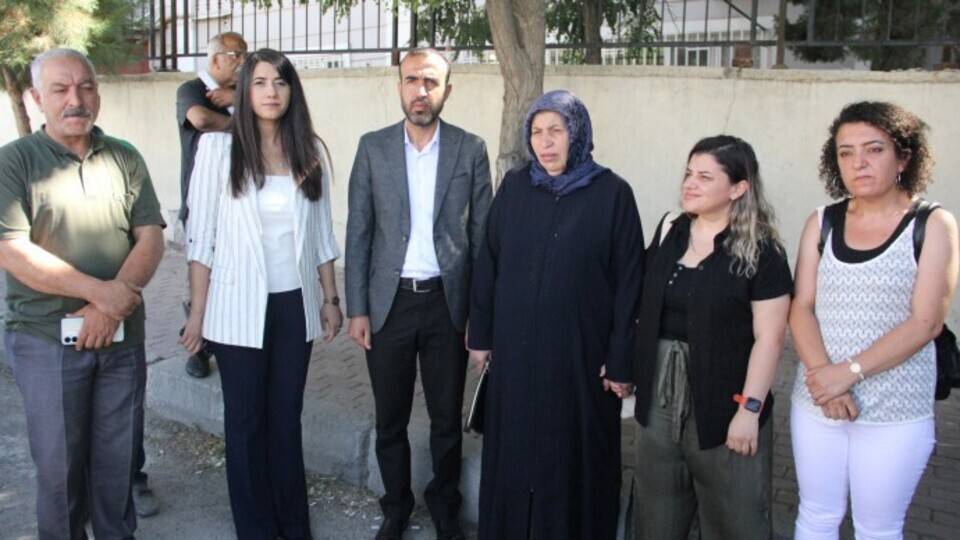 Suruç Katliamı'nda hayatını kaybedenlerin aileleri, Şenyaşar ailesini ziyaret etti
