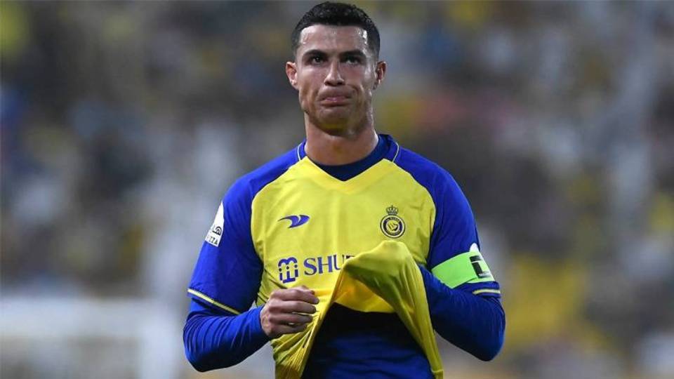Cristiano Ronaldo'nun forma giydiği All-Nassr'a transfer yasağı