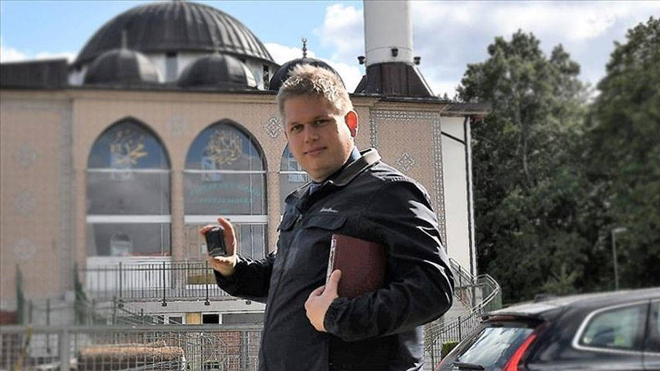 İsveç'te Kuran yakan Paludan hakkında yakalama kararı çıkarıldı