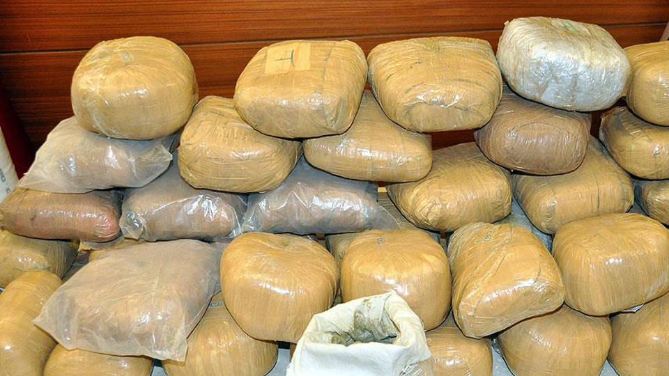 Sicilya açıklarında 5,3 ton kokain ele geçirildi: 'Varış noktası Türkiye'ydi'