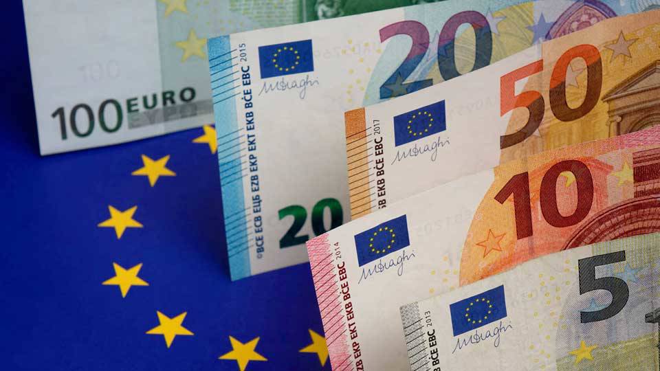 Euro Bölgesi’nde kredi talebinde rekor düşüş