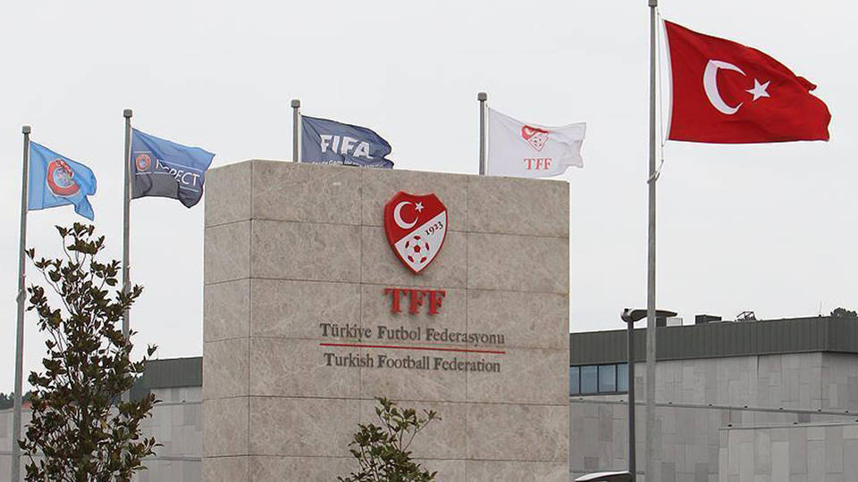 PFDK'den Fenerbahçe'ye 5 yıldızlı forma için 'ihtar' cezası