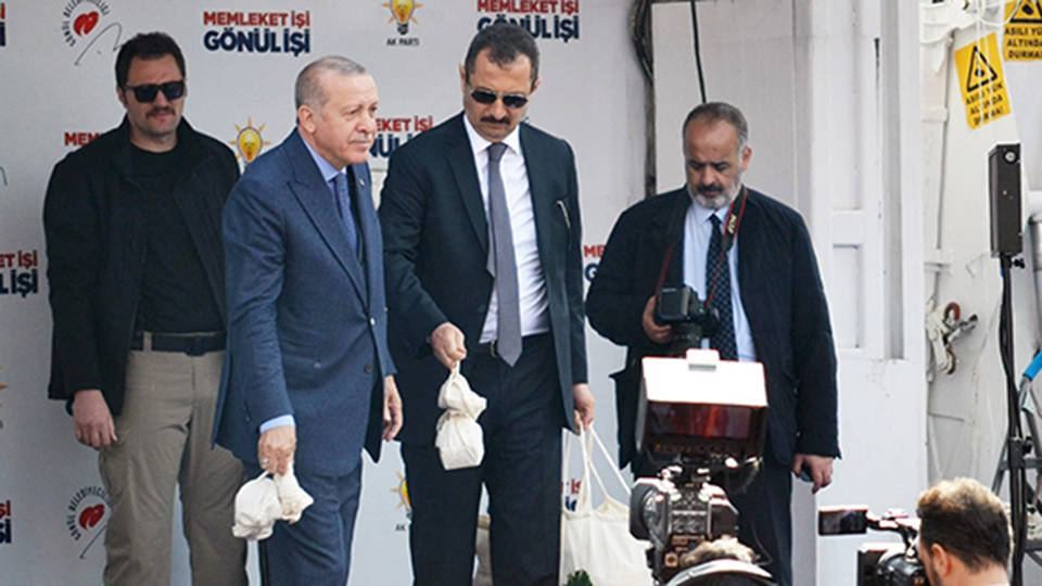 Erdoğan halka hayaller satıyor