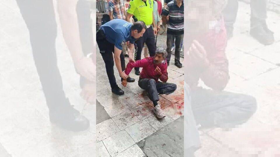 Adana'da bir erkek, kızıyla ilişkisi olduğunu düşündüğü genci darp edip bıçakladı