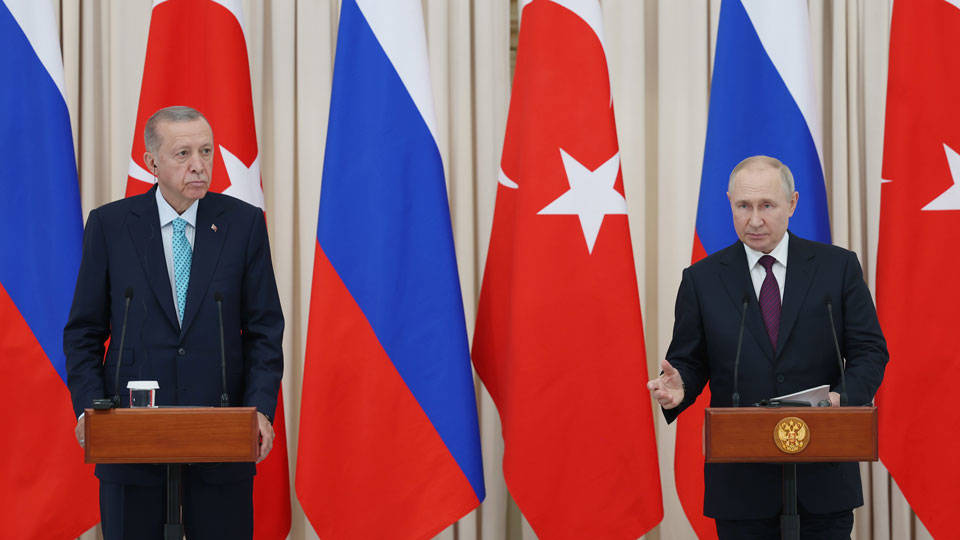 Erdoğan ile Putin bir araya geldi: Rus liderden 'Tahıl Anlaşması' için tek şart