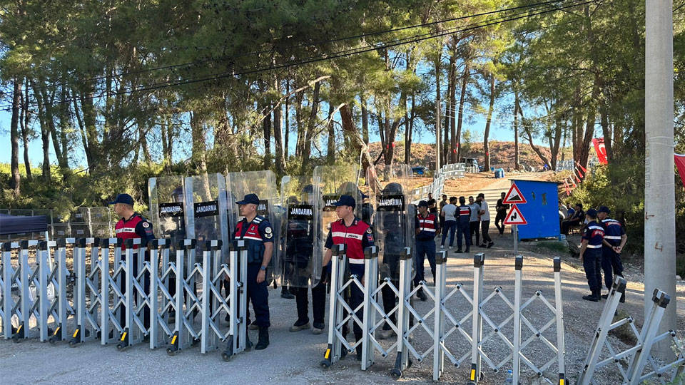Jandarma nöbet alanına girdi: Akbelen'de çadırlar söküldü