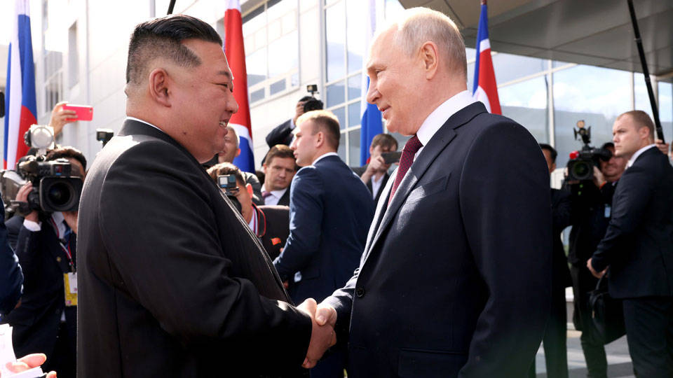 Kuzey Kore lideri Kim, Putin ile görüştü: "Rusya'ya destek" mesajı
