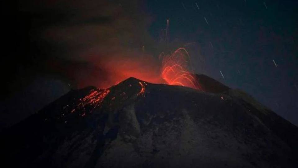 Popocatepetl Yanardağı’nda 3 yeni patlama