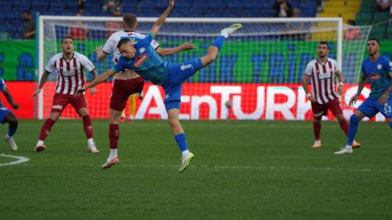 Çaykur Rizespor - Sivasspor maçında eşitlik bozulmadı