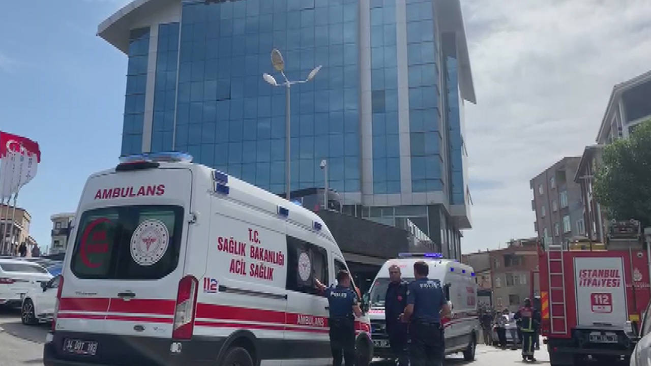 Esenler'de bir iş merkezinde asansör düştü: 7 yaralı