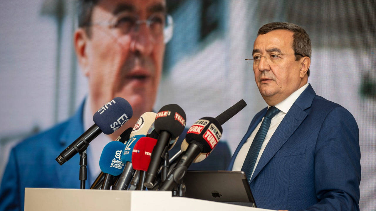 Konak Belediye Başkanı Abdül Batur: Deniz suyu binaların temellerine ulaştı