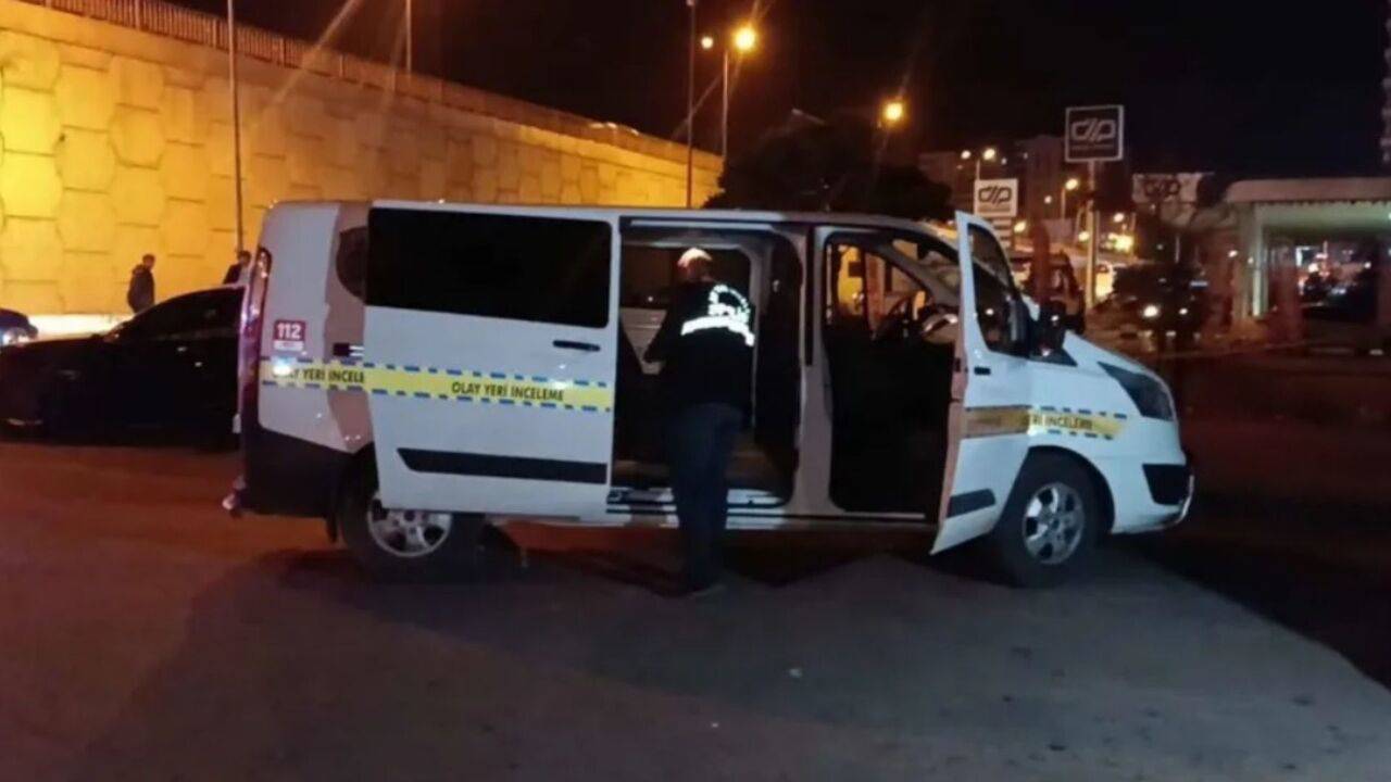 2 otobüs firması arasında silahlı yolcu kapma kavgası: 3 yaralı
