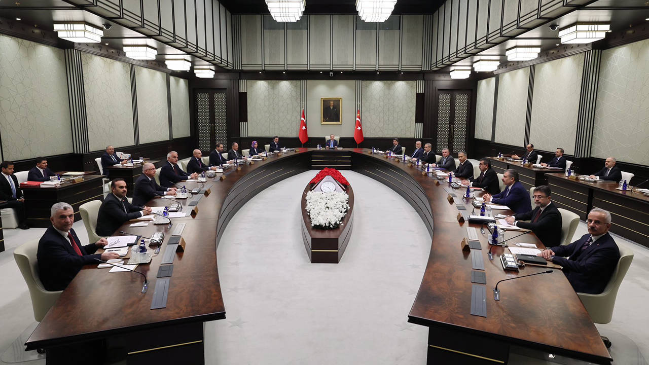 Kabine toplantısı sona erdi: Erdoğan açıklama yapıyor