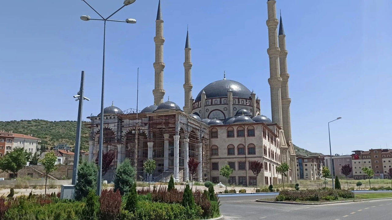 Nevşehir Külliye Camisi’ne beş milyonluk harcama