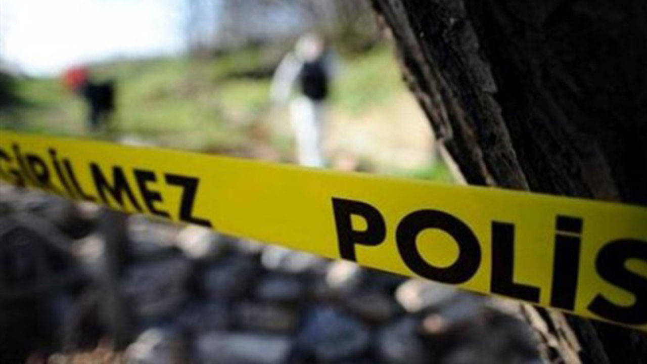 Kilis'te yol kenarında tabancayla vurulmuş bir erkeğe ait cansız beden bulundu