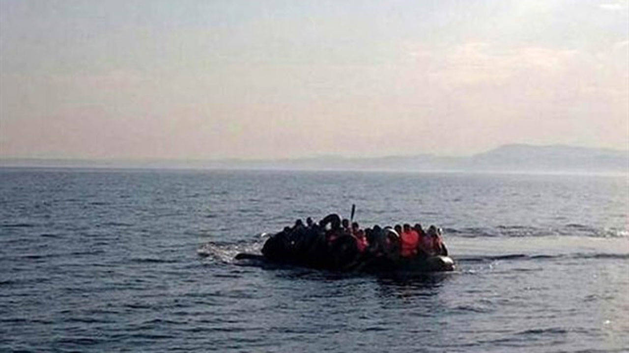 Ege Denizi'nde tekne battı: 3 göçmen hayatını kaybetti