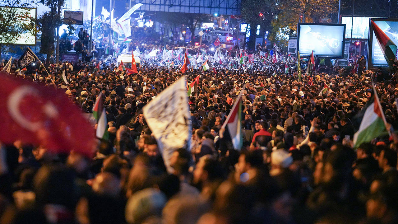 İstanbul'da İsrail protestosu: 1 kişi hayatını kaybetti, 5 gözaltı