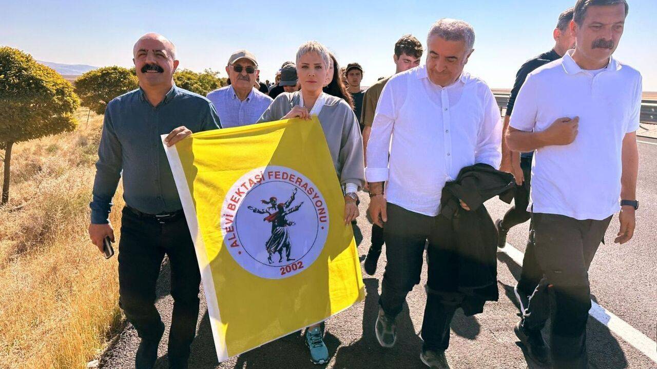 TİP'in Özgürlük Yürüyüşü 20'nci gününde: Erkan Baş, Alevi yurttaşlar için yürüdü