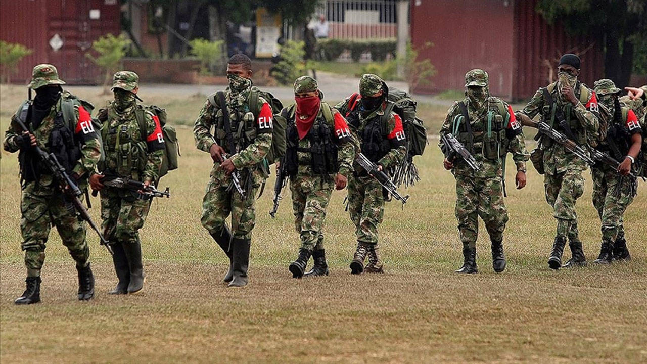 Kolombiya'da 18 asker silahlı bir grup tarafından kaçırıldı
