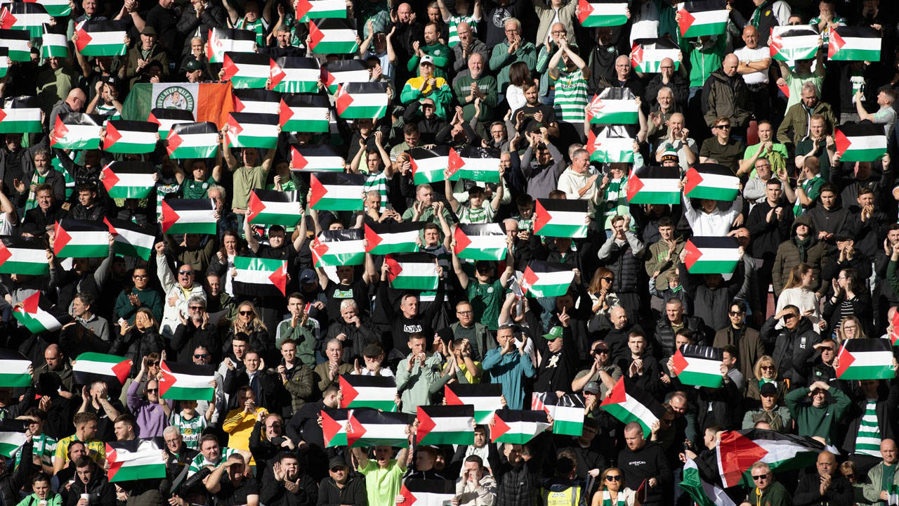 Celtic tribünlerinde Filistin bayrakları | Kulüp tepki gösterdi, Taraftar Derneği sahiplendi