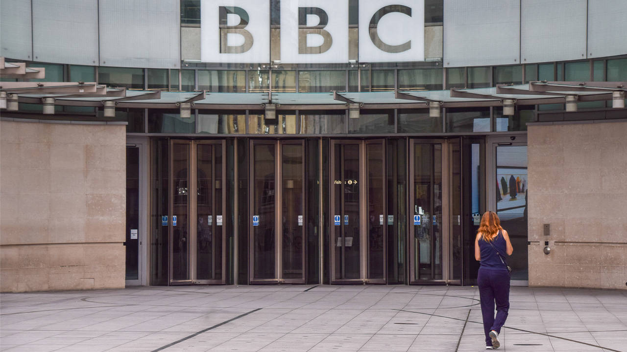The Times: BBC'nin İsrail-Filistin çatışmasına yaklaşımı nedeniyle çalışanlar ağlıyor