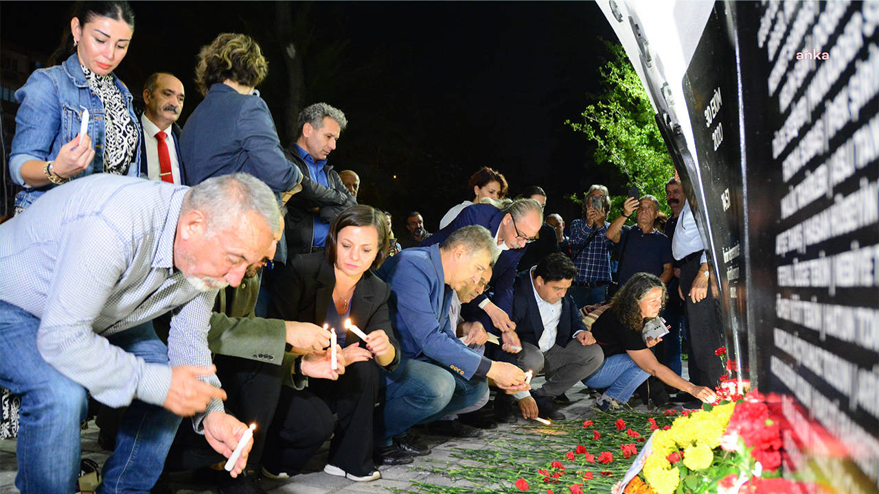 İzmir'de 30 Ekim anması: Depremzedelere verilen sözler tutulmadı