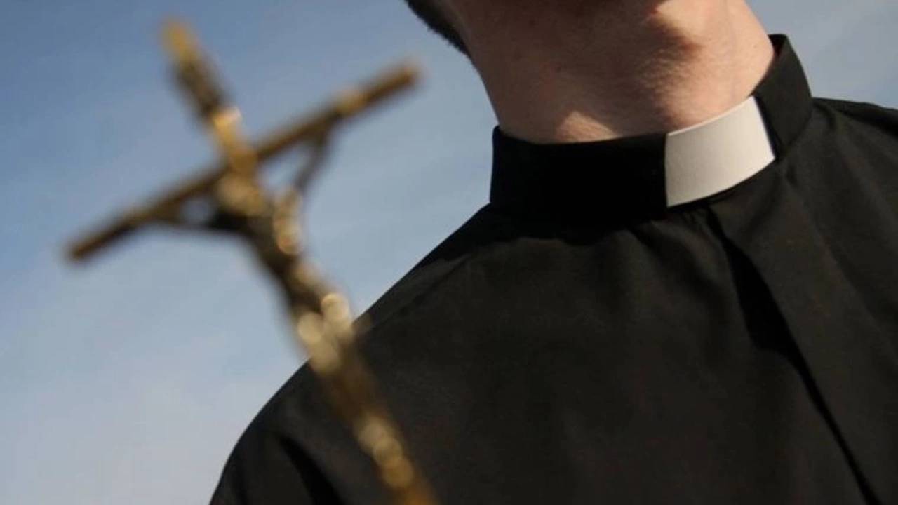 4 çocuğa cinsel istismarla suçlanan rahip gözaltına alındı