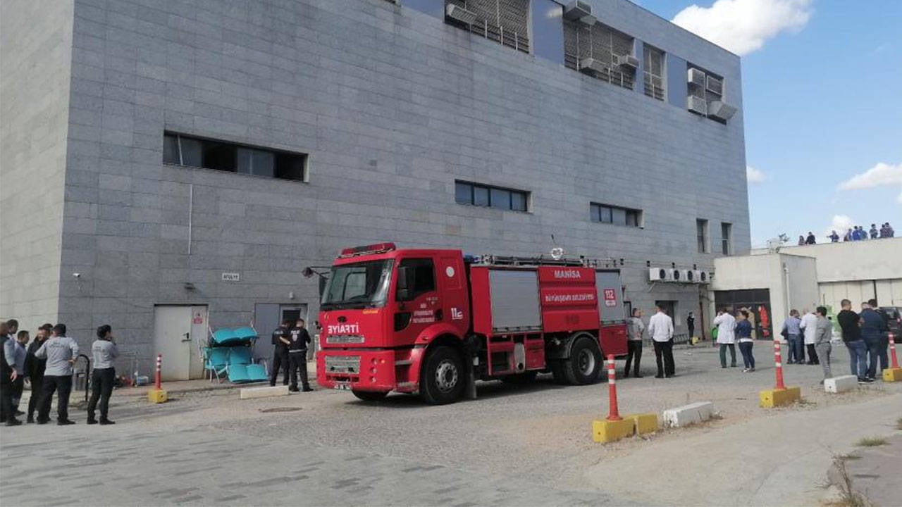 Soma Devlet Hastanesi’nde yangın: Bazı hastalar tahliye edildi