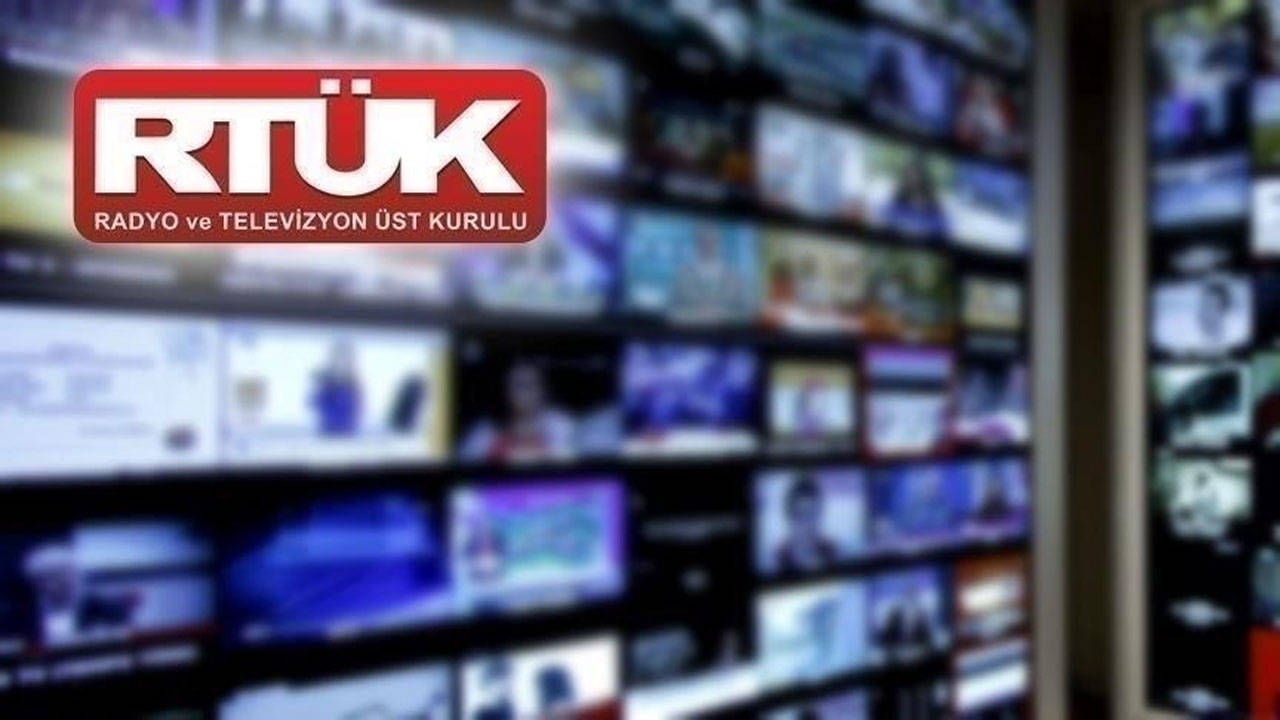RTÜK'ten Flash Haber TV'ye üst sınırdan idari para ve 5 kez program durdurma cezası