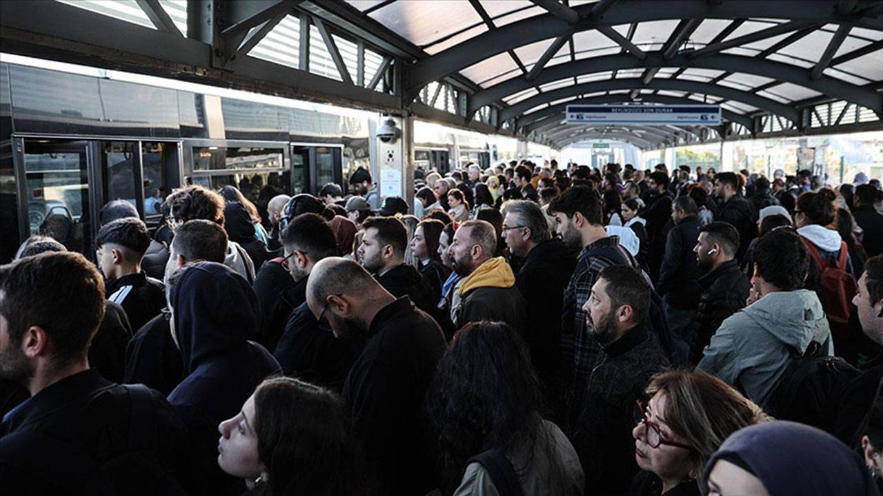 İstanbul’da, toplu taşımada yaşanan yoğunluğun nedeni belli oldu