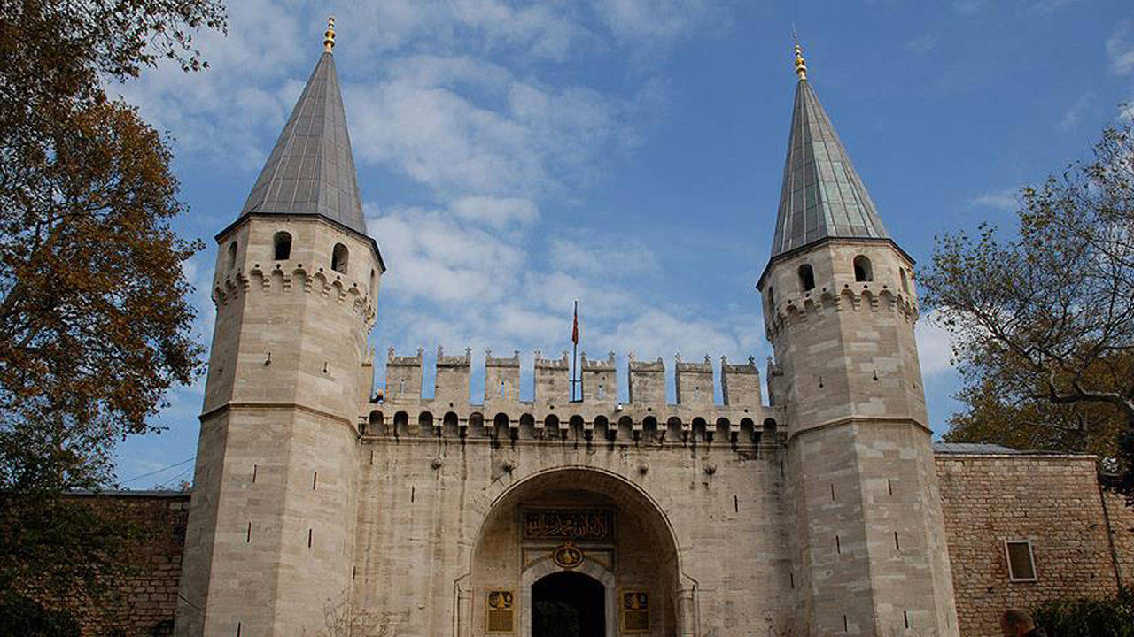 CHP'li İlgezdi: Milli Saraylar, Topkapı Sarayı’nı yok etmeye devam ediyor