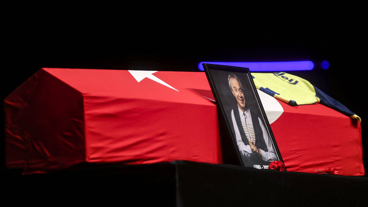 Metin Uca'nın cenazesinde provokasyon: Yurttaşlar tepki gösterdi!