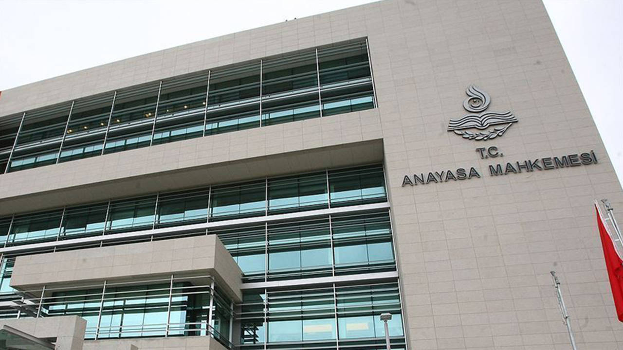 AYM’den Ensar'ın sponsoru Turkcell’i üzecek "ifade özgürlüğü" kararı
